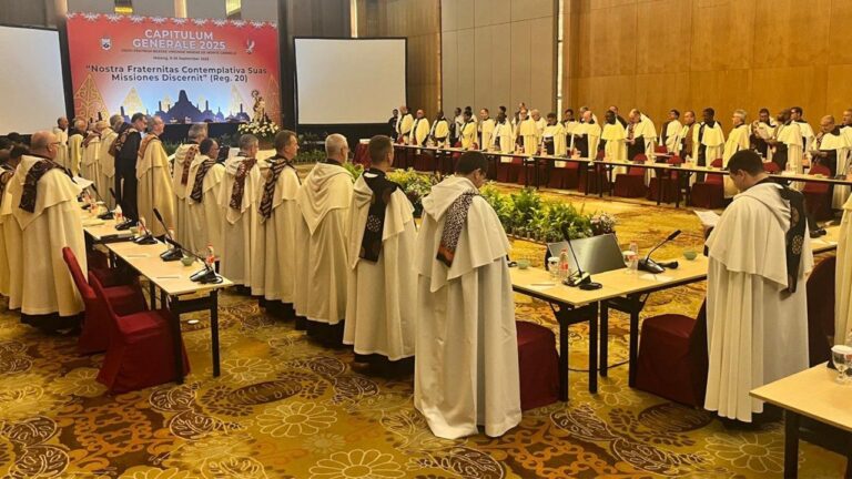 Tổng Tu Nghị Dòng Cát Minh 2025: Phân Định Sứ Mạng Từ Tình Huynh Đệ Chiêm Niệm